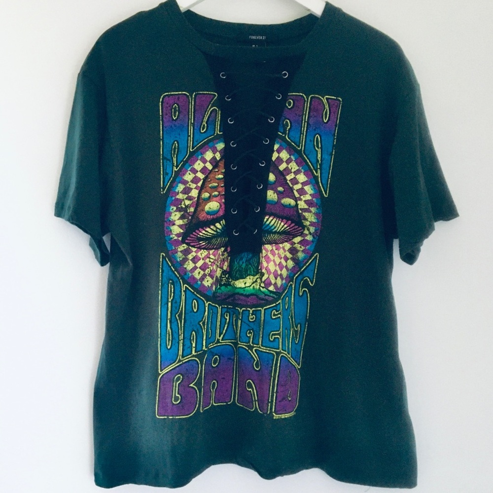 Forever 21 green graphic band t-shirt. Size L